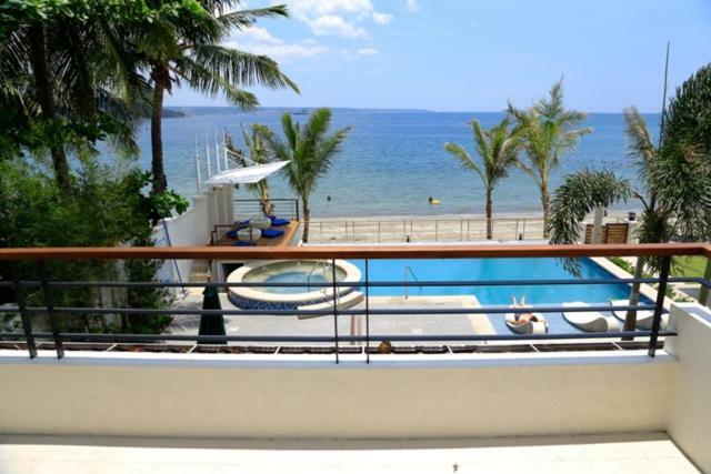 Icove Beach Hotel Olóngapo Exterior foto
